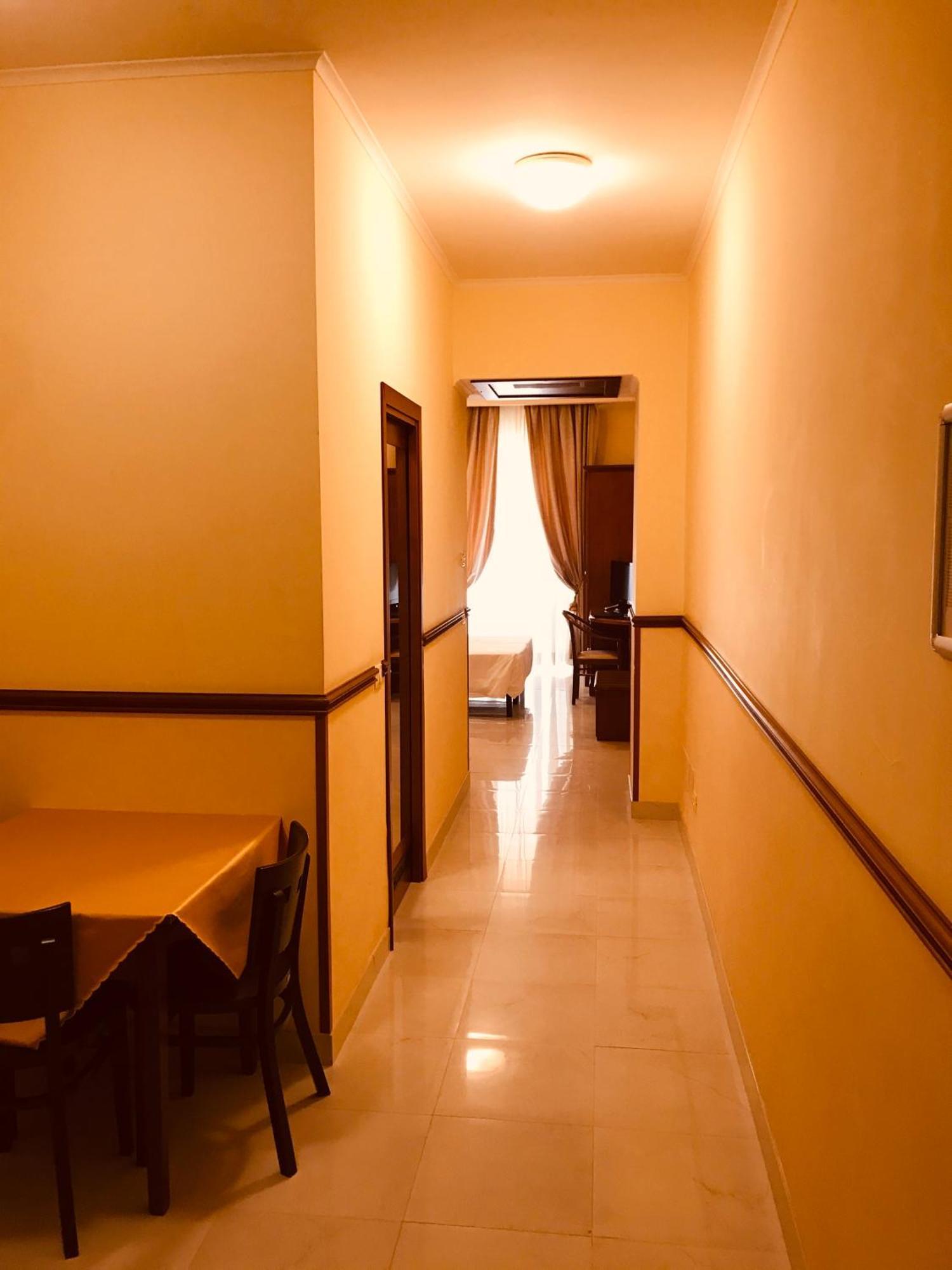 Hotel Virgilio Roma Esterno foto