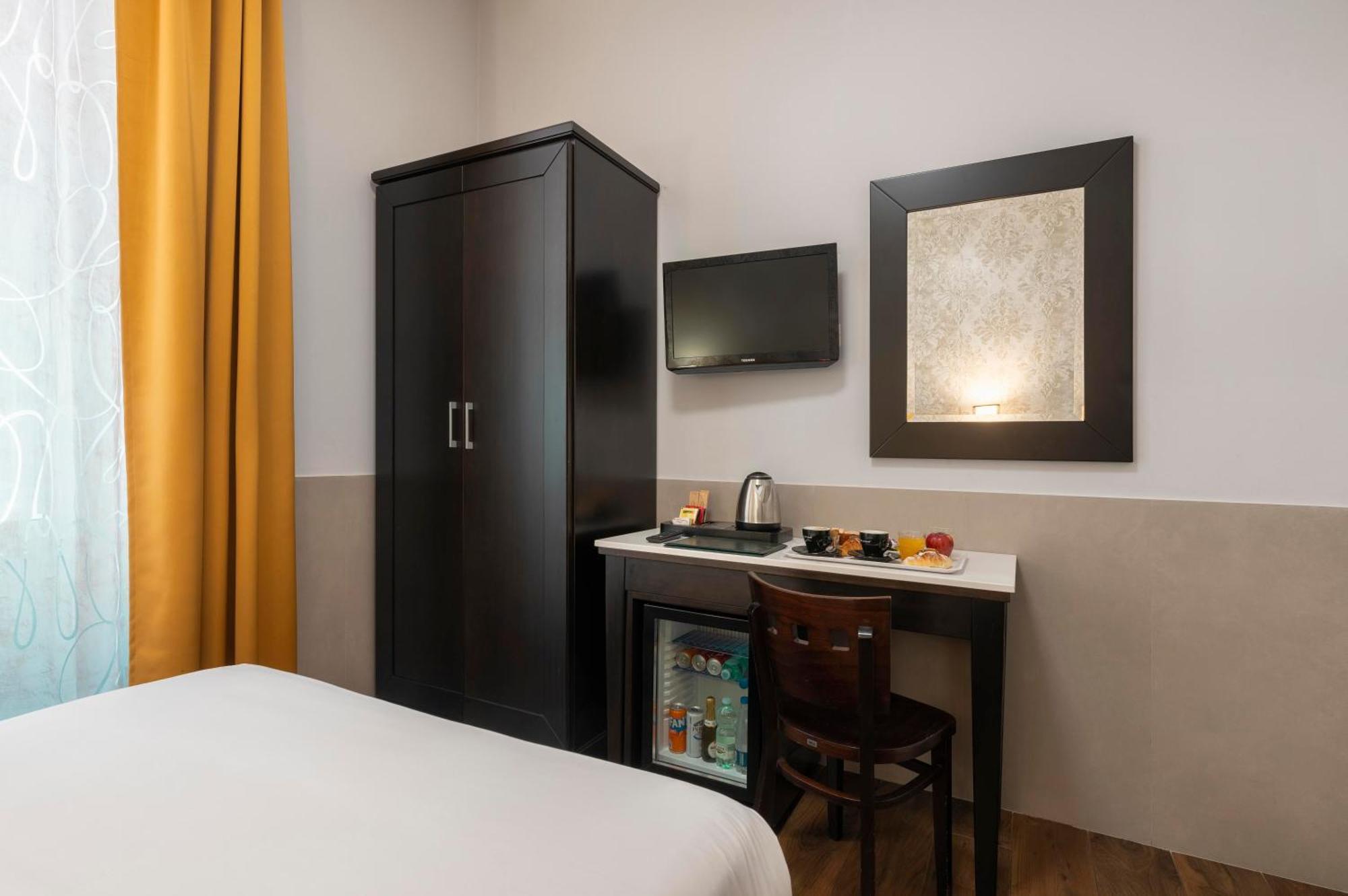 Hotel Virgilio Roma Esterno foto