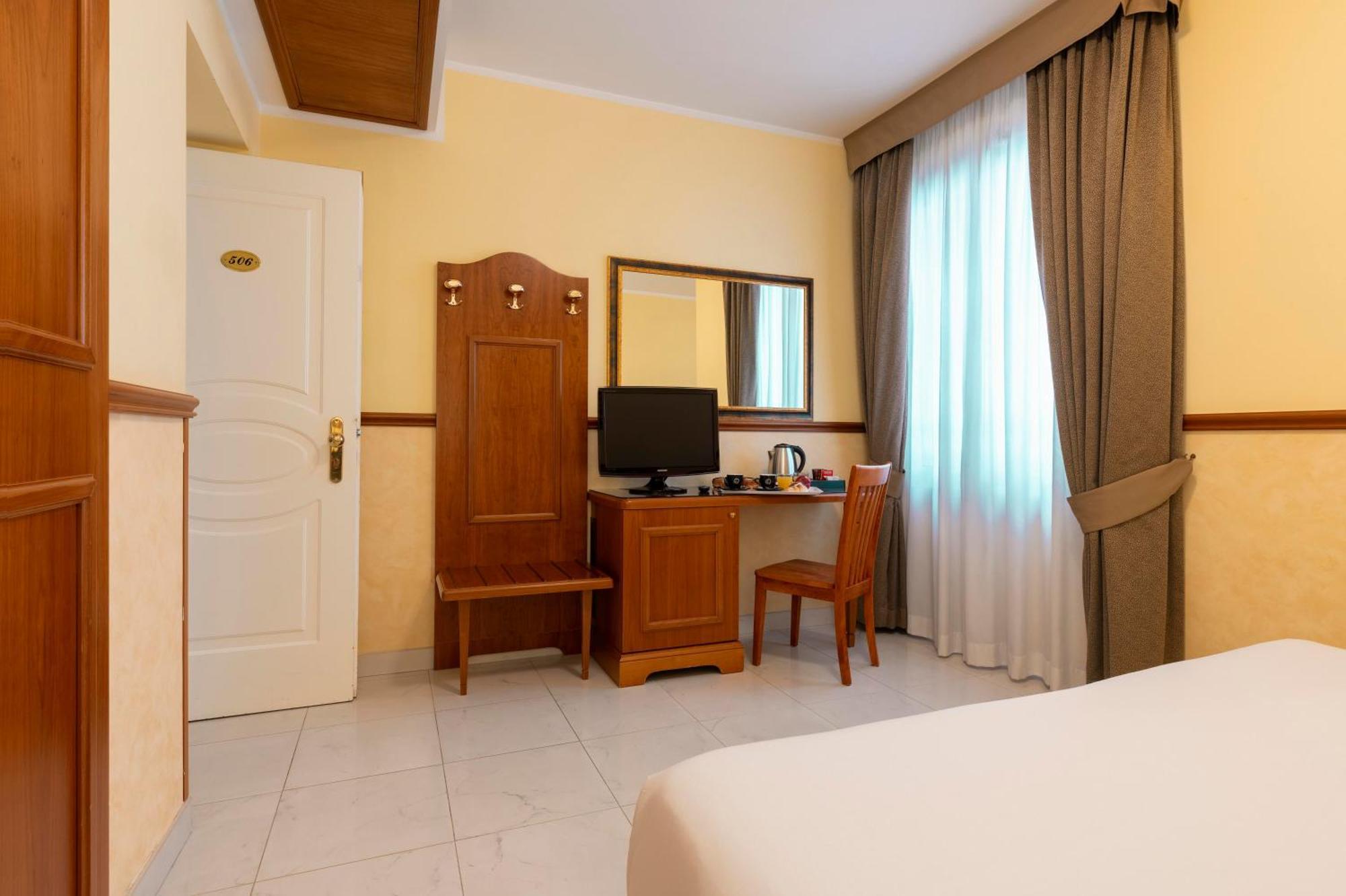 Hotel Virgilio Roma Esterno foto