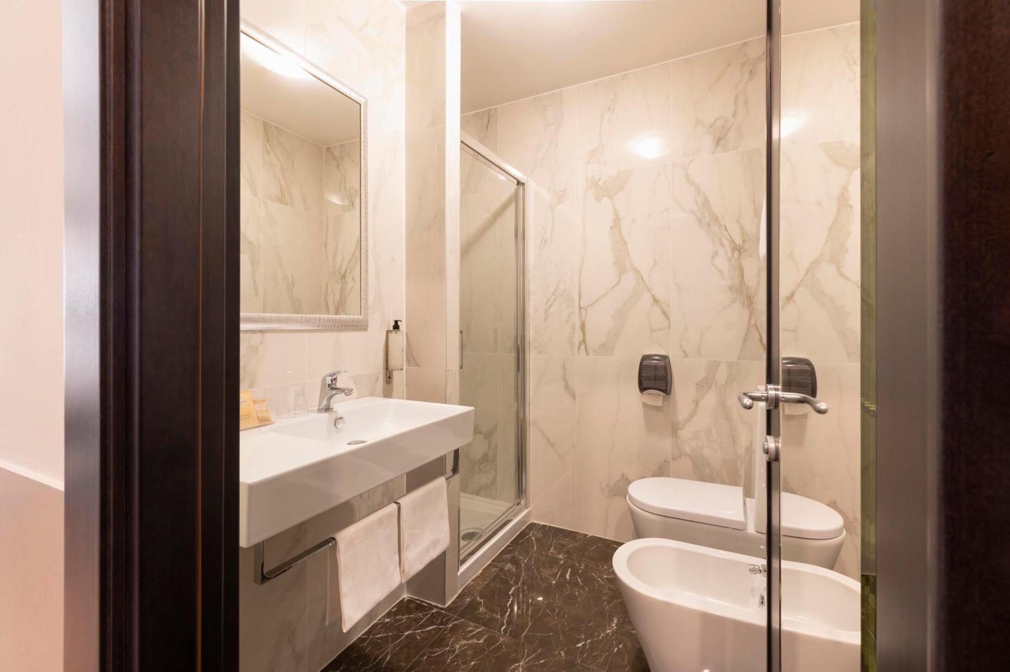 Hotel Virgilio Roma Esterno foto