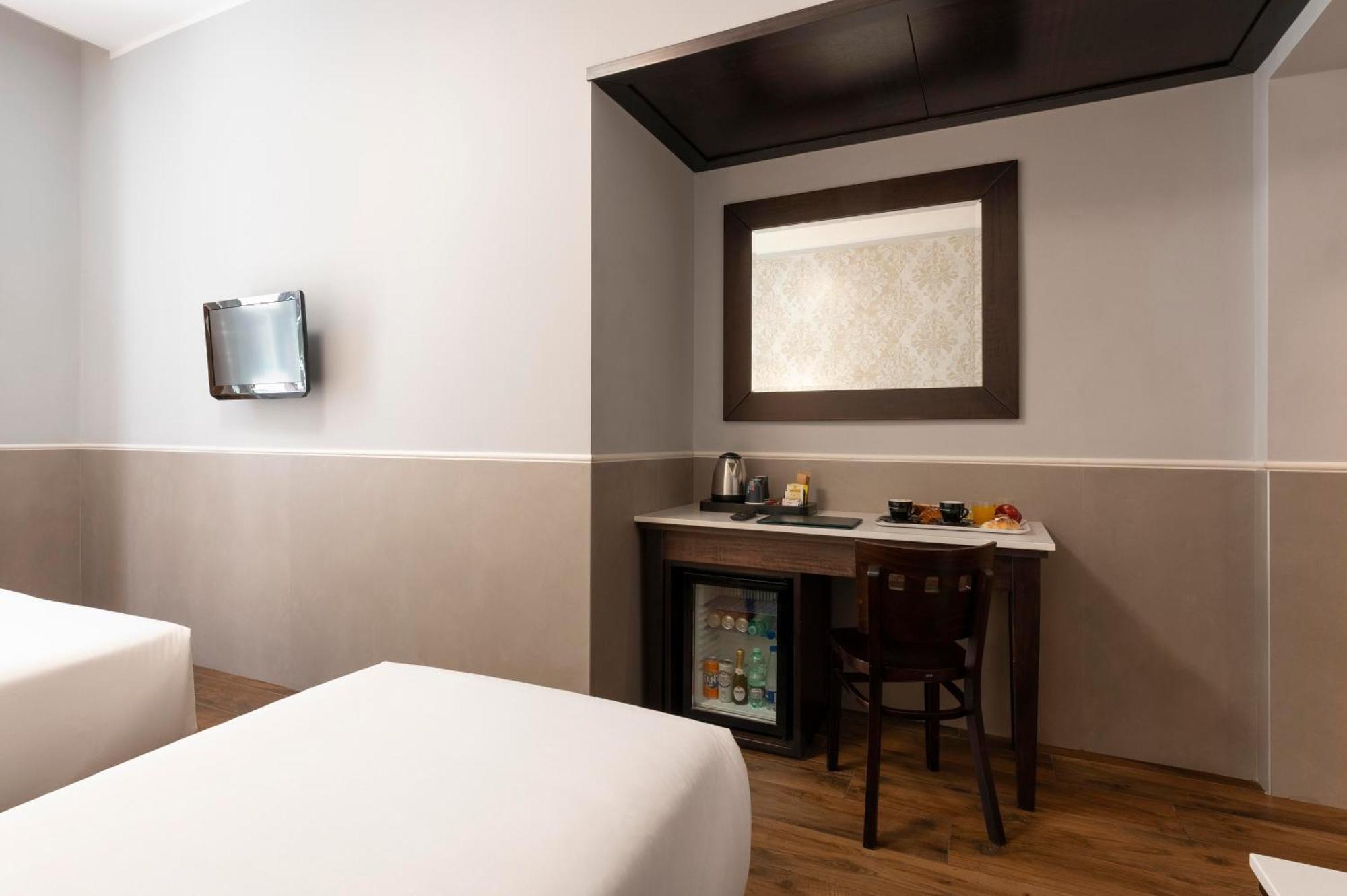 Hotel Virgilio Roma Esterno foto