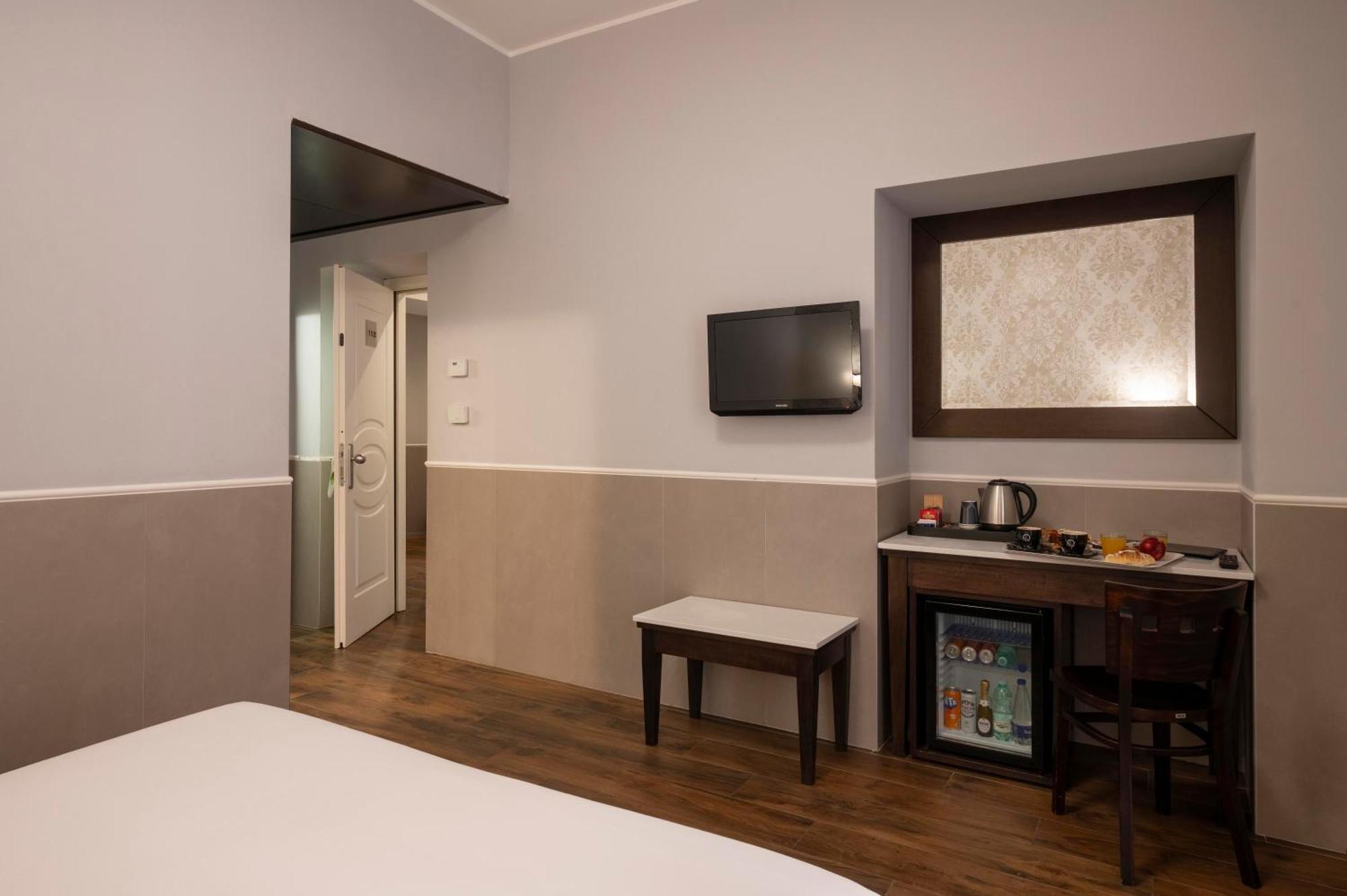 Hotel Virgilio Roma Esterno foto